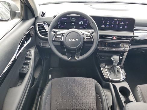 New 2026 Kia Seltos S image 24