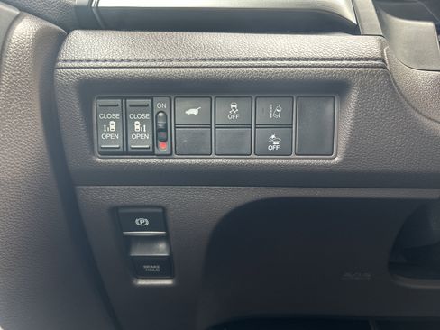 Used 2019 Honda Odyssey EX-L image 17