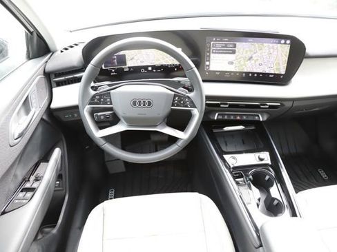 New 2026 Audi Q3 quattro 2.0T image 17