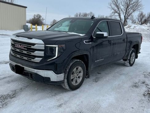 Used 2023 GMC Sierra 1500 SLE image 1