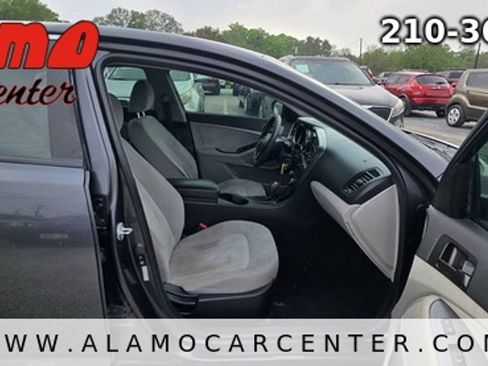 Used 2011 Kia Optima LX FWD image 14