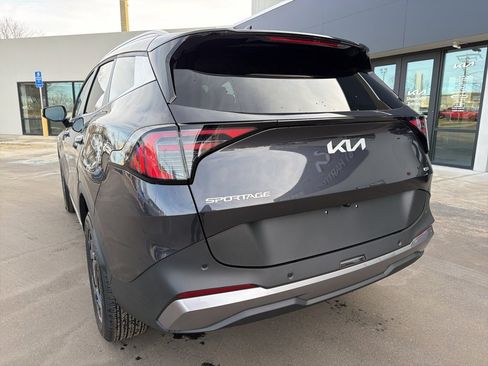 New 2026 Kia Sportage EX image 9