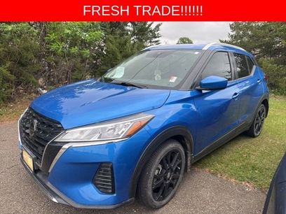 Certified 2021 Nissan Kicks SV