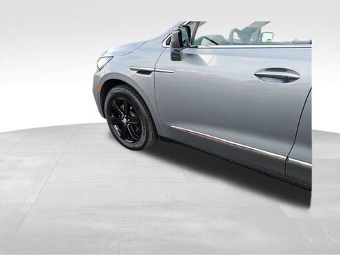 Used 2024 Buick Enclave Essence w/ Experience Buick Package image 13