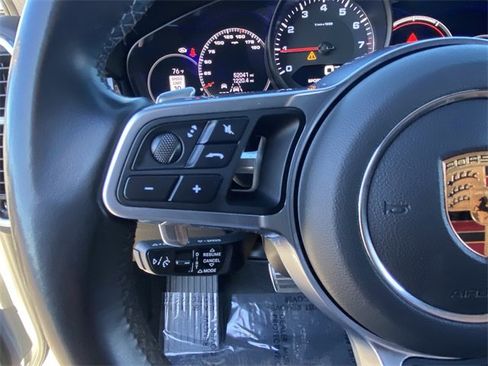 Used 2022 Porsche Cayenne S image 8