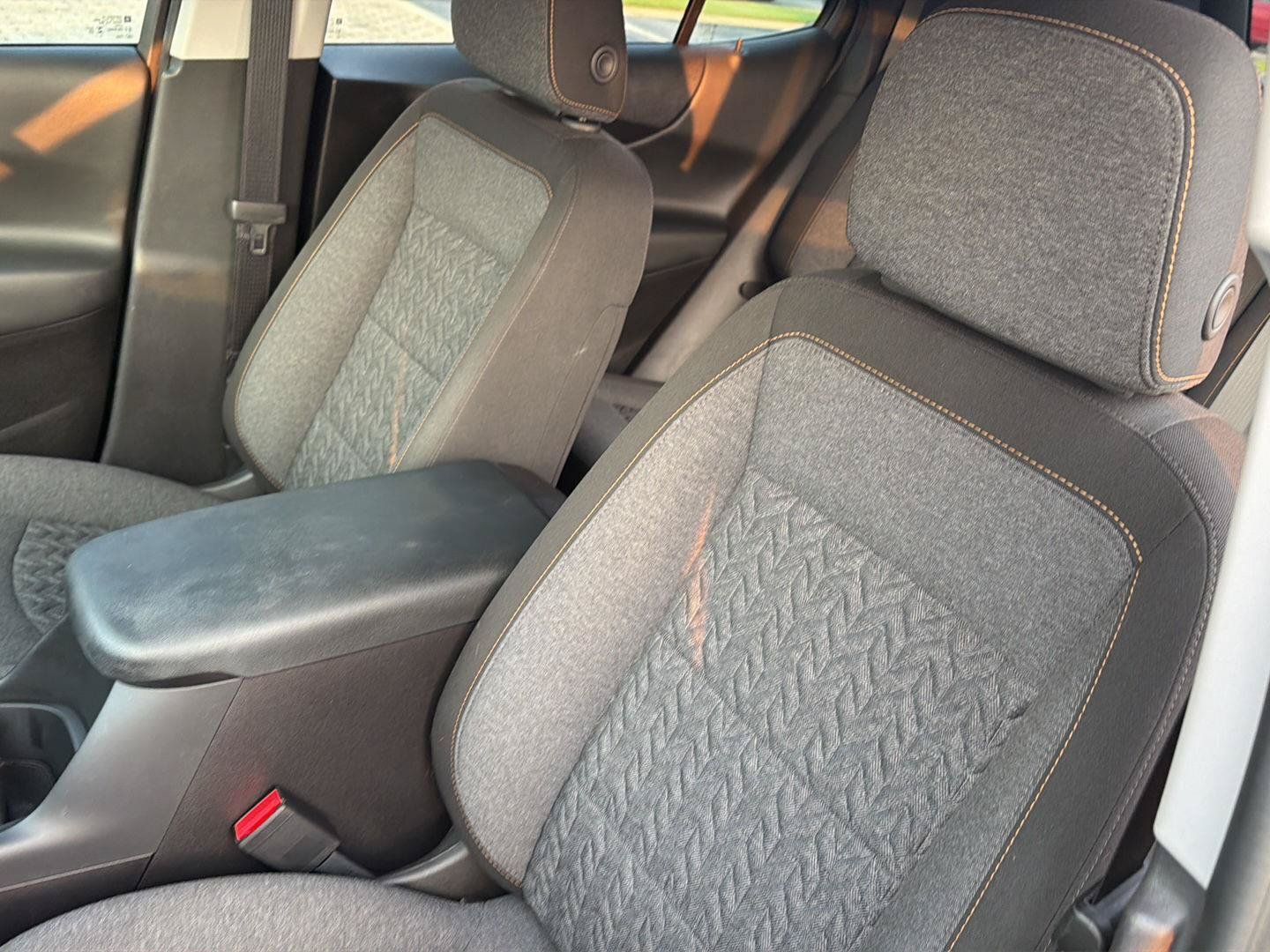 Used 2024 Chevrolet Equinox LT FWD image 27