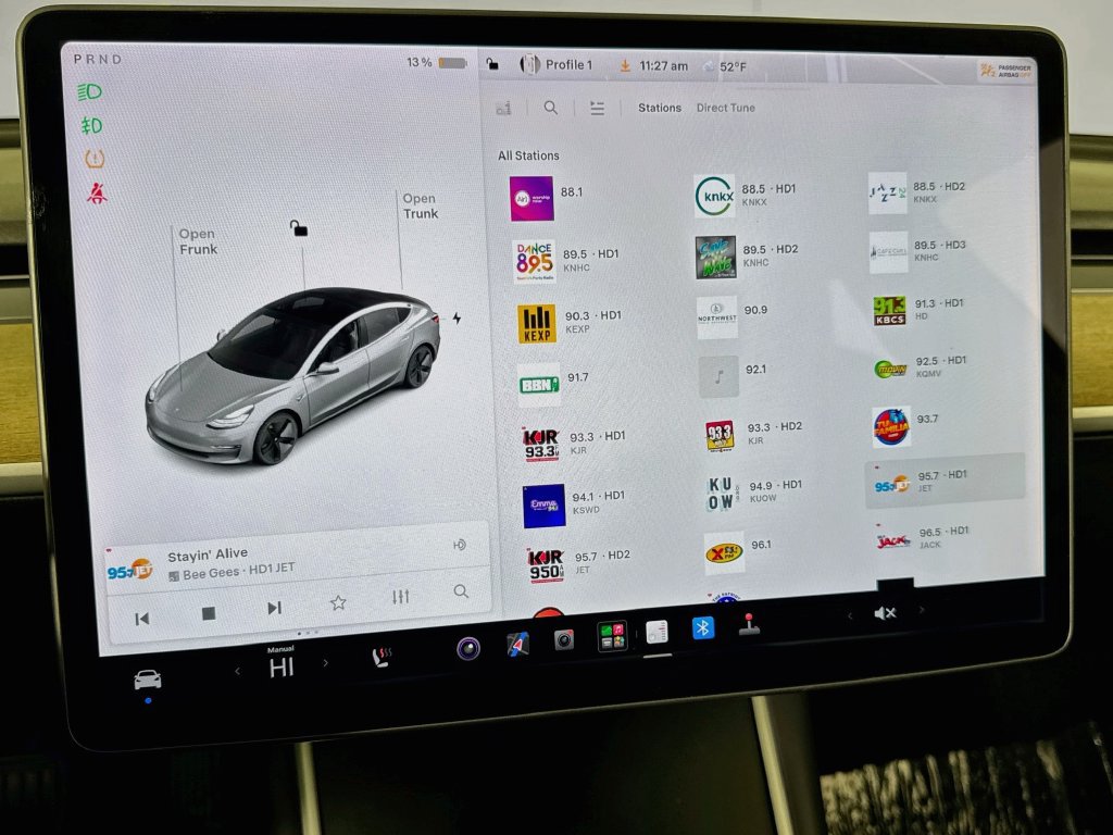 Used 2018 Tesla Model 3 Mid Range RWD image 27