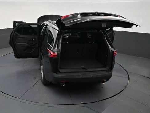 Used 2023 Chevrolet Traverse LT FWD image 31