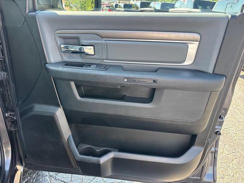 Used 2023 RAM 1500 Classic SLT AWD/4WD image 14