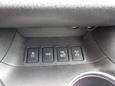 Used 2016 Toyota Highlander XLE AWD/4WD image 21