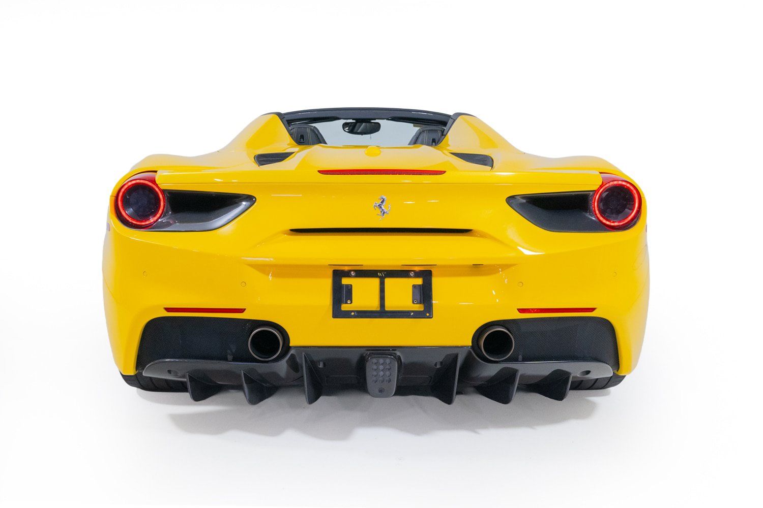 Used 2017 Ferrari 488 Spider RWD image 18