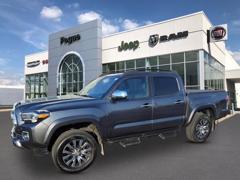 Used 2021 Toyota Tacoma Limited w/ Blackout Package (TMS) AWD/4WD image 4
