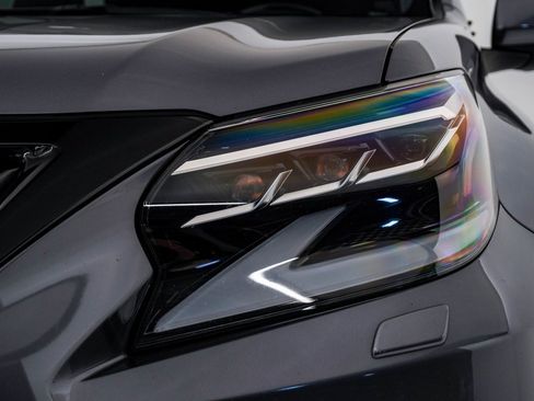 Used 2023 Lexus GX 460 Premium w/ Premium Package image 7