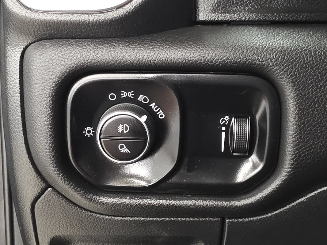 Used 2023 RAM 1500 Lone Star AWD/4WD image 30