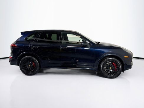 Used 2018 Porsche Cayenne GTS image 8