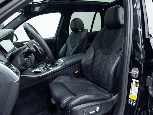 Used 2023 BMW X5 xDrive40i w/ M Sport Package image 22