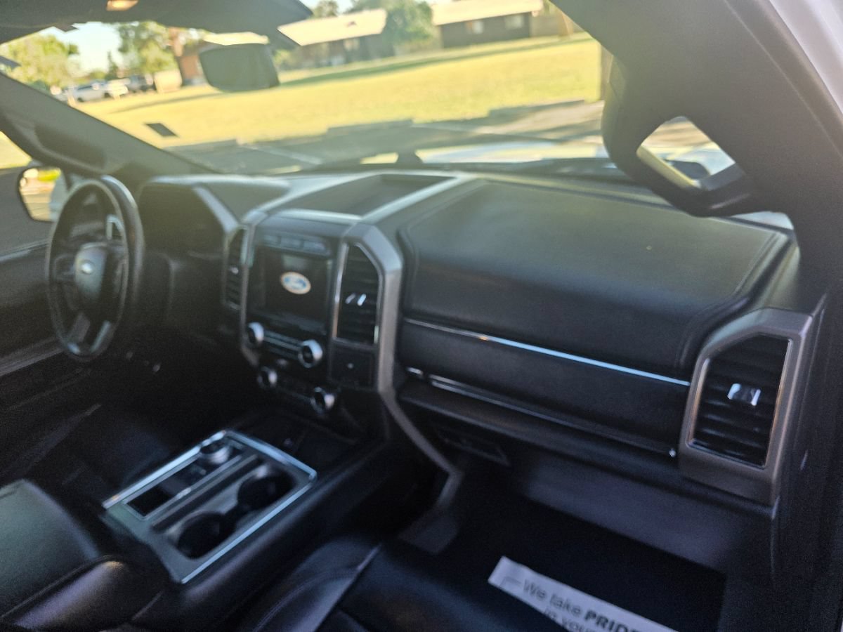 Used 2020 Ford Expedition XLT w/ Equipment Group 202A RWD image 25