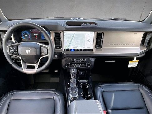 New 2025 Ford Bronco Outer Banks image 5