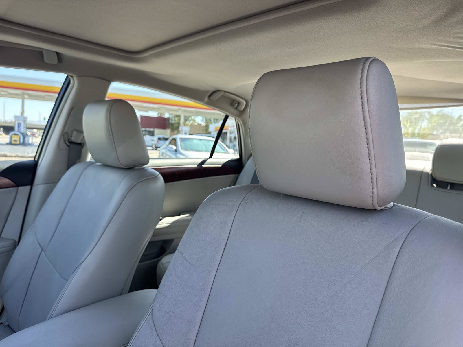 Used 2012 Toyota Avalon FWD image 22