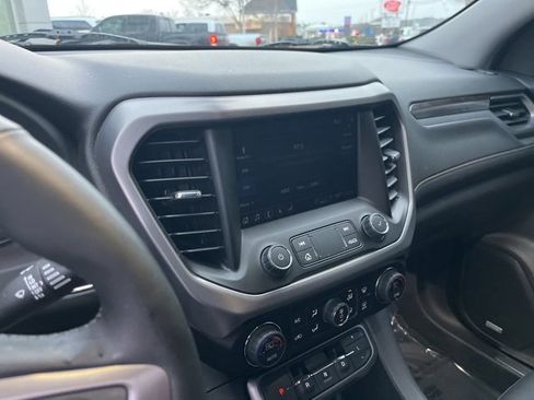 Used 2023 GMC Acadia AT4 w/ Technology Package image 25