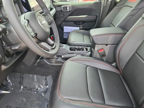 New 2026 Jeep Gladiator Rubicon AWD/4WD image 17