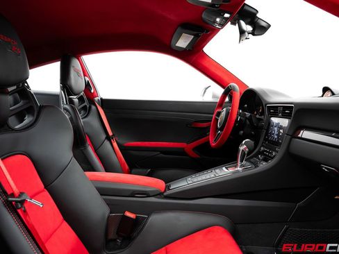 Used 2019 Porsche 911 GT2 RS RWD image 48
