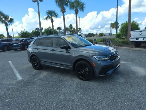 Used 2023 Volkswagen Tiguan SE R-Line FWD image 1