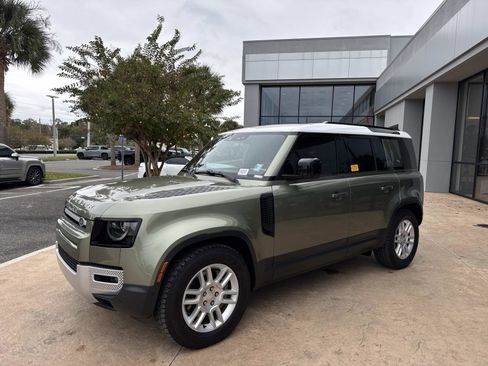 Used 2024 Land Rover Defender 110 S image 7