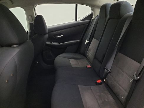 Used 2023 Nissan Sentra SR w/ Midnight Edition Package FWD image 18