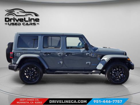 Used 2025 Jeep Wrangler Unlimited Sahara AWD/4WD image 11