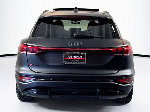 Used 2025 Audi SQ6 e-tron Prestige AWD/4WD image 6