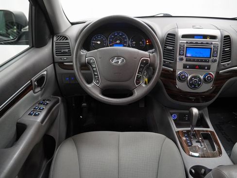 Used 2012 Hyundai Santa Fe GLS image 25