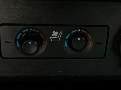 Used 2018 Toyota 4Runner Limited image 39