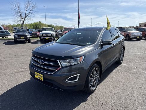Used 2018 Ford Edge SEL w/ Equipment Group 201A AWD/4WD image 2
