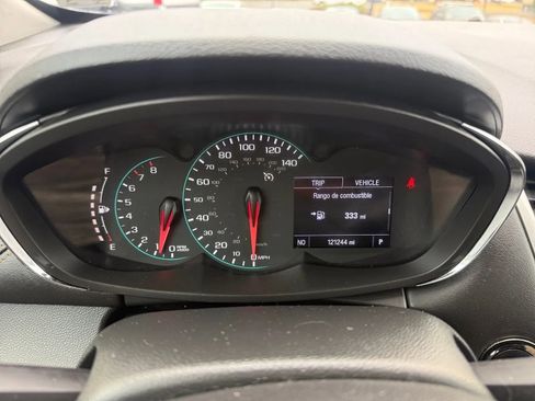 Used 2020 Chevrolet Trax LT w/ LT Convenience Package image 17