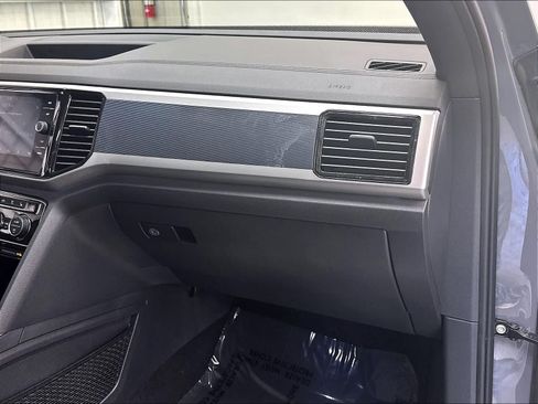 Used 2023 Volkswagen Atlas Cross Sport SEL Premium R-Line AWD/4WD image 29