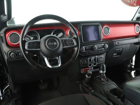 Used 2022 Jeep Gladiator Rubicon image 2