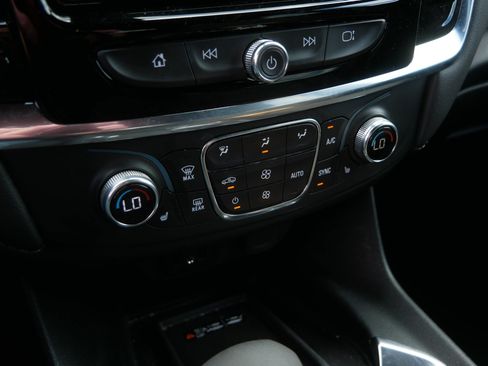Used 2023 Chevrolet Traverse LT AWD/4WD image 28