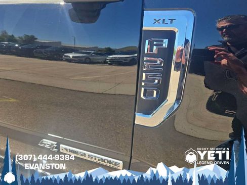 Used 2020 Ford F250 XLT w/ XLT Premium Package AWD/4WD image 11