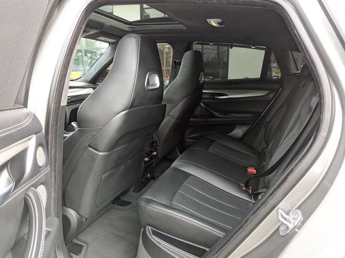 Used 2018 BMW X6 M AWD/4WD image 38
