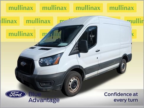 Used 2023 Ford Transit 250 Medium Roof image 2