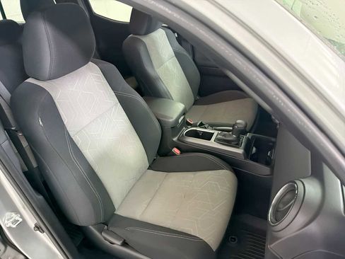 Used 2023 Toyota Tacoma TRD Off-Road w/ Technology Package AWD/4WD image 25