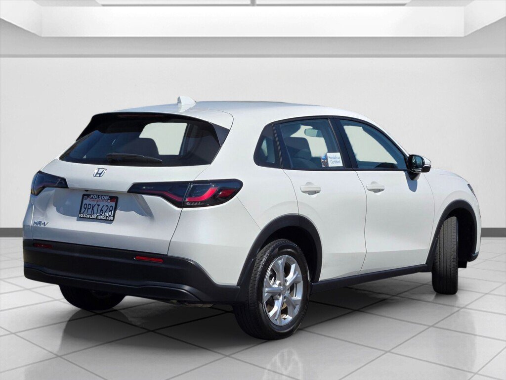 Certified 2025 Honda HR-V LX image 5