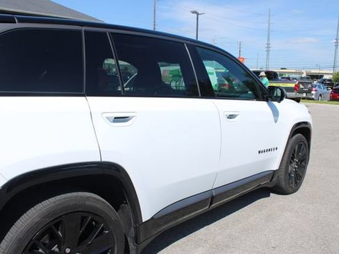 Used 2024 Jeep Wagoneer Limited AWD/4WD image 48