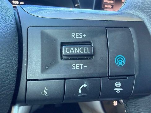 Used 2022 INFINITI QX60 Luxe w/ Performance Audio Package FWD image 18