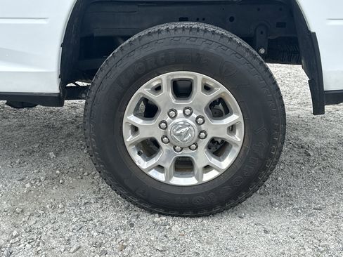 Used 2024 RAM 2500 Laramie w/ Safety Group AWD/4WD image 16
