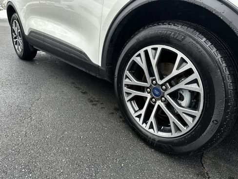 Certified 2022 Ford Escape SEL image 11