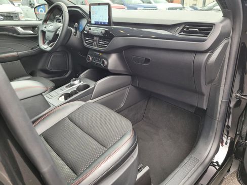 Used 2025 Ford Escape ST-Line image 21