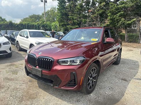 Used 2024 BMW X3 xDrive30i w/ Premium Package AWD/4WD image 4
