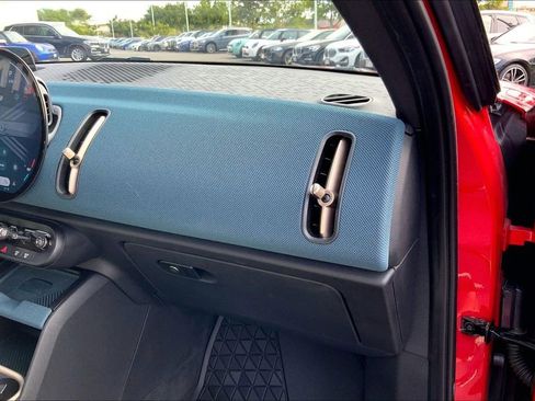 Certified 2025 MINI Cooper Countryman S w/ Comfort Package Max image 17